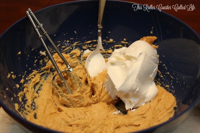 making-peanut-butter-pie