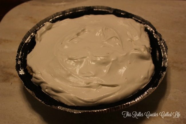 whipped-topping-on-peanut-butter-pie